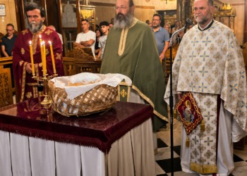 ΙΕΡΟΣ ΝΑΟΣ ΑΓΙΟΥ ΣΠΥΡΙΔΩΝΟΣ ΠΥΡΓΟΥ: “Μέσα στη νύχτα έλαμψε το Φως της Πίστεως, κατά την Ιερά Αγρυπνία, τιμώντας τον Όσιο Παϊσιο και την Αγία Ευφημία