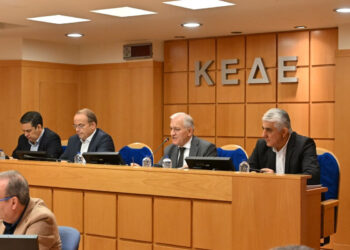 ΚΕΔΕ: “Πυρά” κατά ΥΠΕΣ για Κώδικα!