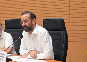  ΠΕΡΙΦΕΡΕΙΑ ΔΥΤΙΚΗΣ ΕΛΛΑΔΑΣ: “Δεσμεύει” ένα εκατομμύριο ευρώ για την μείωση του κομίστρου μετακίνησης των φοιτητών