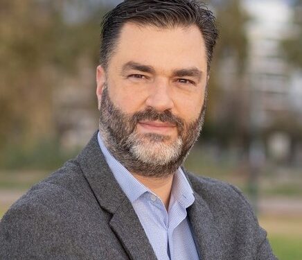 “ΝΕΑ ΔΥΤΙΚΗ ΕΛΛΑΔΑ – ΕΝΩΜΕΝΟΙ ΜΠΟΡΟΥΜΕ”: Κρίσιμα ερωτήματα για την ανάπλαση της χερσαίας ζώνης του Λιμένα Κατακόλου