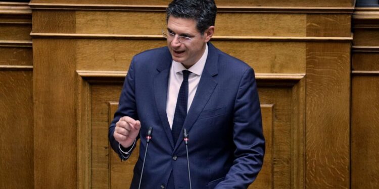 ΔΙΟΝΥΣΗΣ ΚΑΛΑΜΑΤΙΑΝΟΣ: “Στη Βουλή η ενίσχυση του Περιφερειακού Ιατρείου Νέας Φιγαλείας”