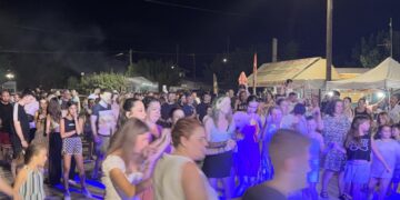 Μοναδικό μουσικό πάρτι στην παραλία Σπιάντζας!