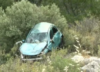 Επιχείρηση διάσωσης νεαρής γυναίκας σε γκρεμό 30 μέτρων