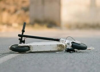 ΒΑΡΔΑ: Νεκρός 25χρονος σε δυστύχημα με ηλεκτρικό πατίνι!