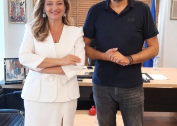 ΔΙΟΝΥΣΙΑ ΑΥΓΕΡΙΝΟΠΟΥΛΟΥ: Στο επίκεντρο τα αναπτυξιακά έργα του Νομού
