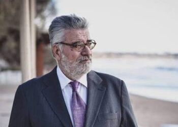 ΕΤΑΙΡΕΙΑ ΦΙΛΩΝ ΑΡΧΑΙΑΣ ΗΛΙΔΑΣ: ΑΡΧΑΙΟ ΘΕΑΤΡΟ ΉΛΙΔΑΣ: Διεκδικούμε λυόμενη κατασκευή χωρητικότητας 3.000 θέσεων για την διεξαγωγή του Φεστιβάλ Αρχαίας Ήλιδας