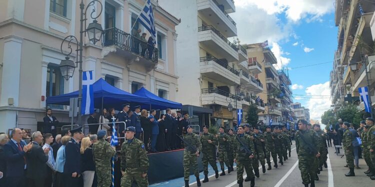 ΠΥΡΓΟΣ: Με λαμπρότητα ο εορτασμός της 28ης Οκτωβρίου (φωτος)