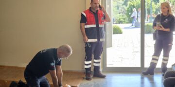 ΔΗΜΟΣ ΑΡΧΑΙΑΣ ΟΛΥΜΠΙΑΣ: Εκπαίδευση στην ΚΑΡΠΑ και στις πρώτες βοήθειες από το ΕΚΑΒ