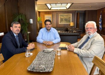 ΔΗΜΟΣ ΉΛΙΔΑΣ: Σε εποικοδομητικό κλίμα η συνάντηση του Δημάρχου Ήλιδας Χρήστου Χριστοδουλόπουλου με τον Υπουργό Εσωτερικών Θεόδωρο Λιβάνιο