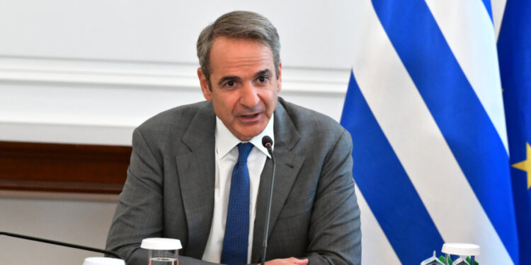 Μητσοτάκης στο Υπουργικό Συμβούλιο: 2+2 παρεμβάσεις για την ακρίβεια!