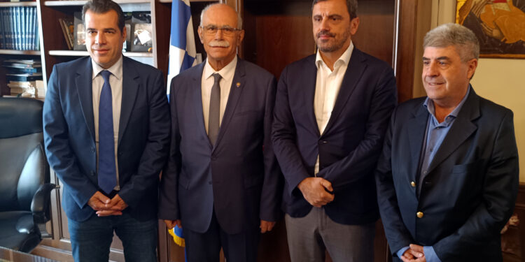 ΔΗΜΟΣ ΠΥΡΓΟΥ: Συνάντηση Θάνου Πλεύρη και Στάθη Καννή στο Λάτσειο Δημοτικό Μέγαρο
